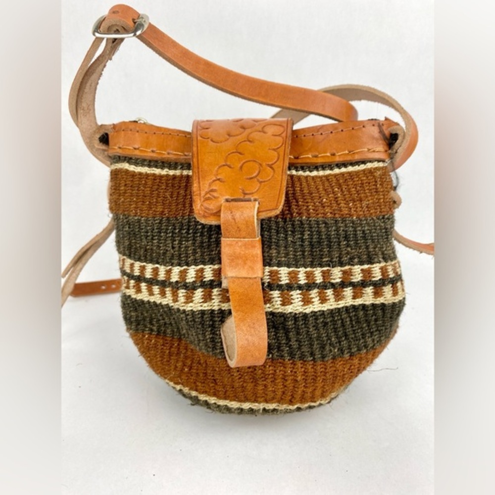 Handwoven Leather-Trim Crossbody Small Bag in Brown and Tan